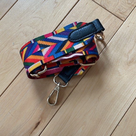 Guitar style Adjustable mixed color Wide adjustable crossbody strap - Picture 10 of 11